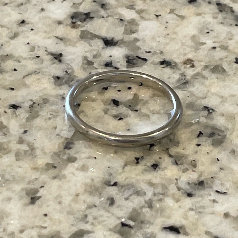 Minimalistic 10k White Gold Band